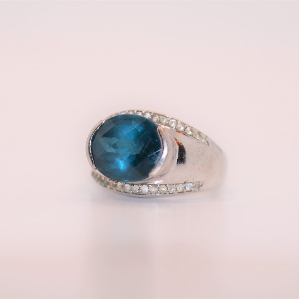 5.1 Ct Blue Topaz & Sapphire Ring